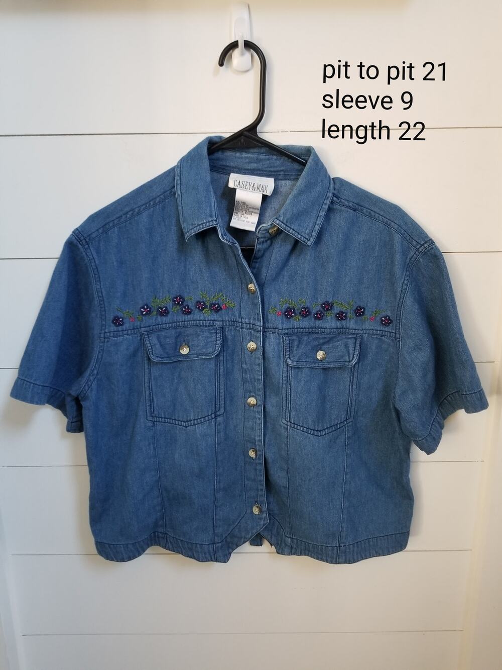 Casey & Max Embroidered Floral Denim Tie Back Shirt M Boho Teacher 90s Y2K